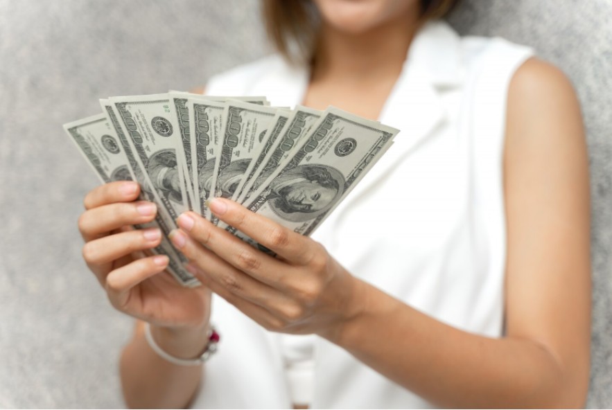 Diferencia entre un crédito tradicional y el avance en efectivo